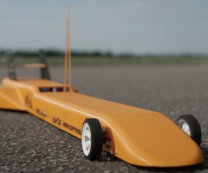 bằng vài "kỹ xảo" tách part trên phần mềm vẽ 3d, một kỹ sư đã chế ra body cho chiếc xe đua mô hình điều khiển từ xa (RC) có tốc độ nhanh nhất thế giới!