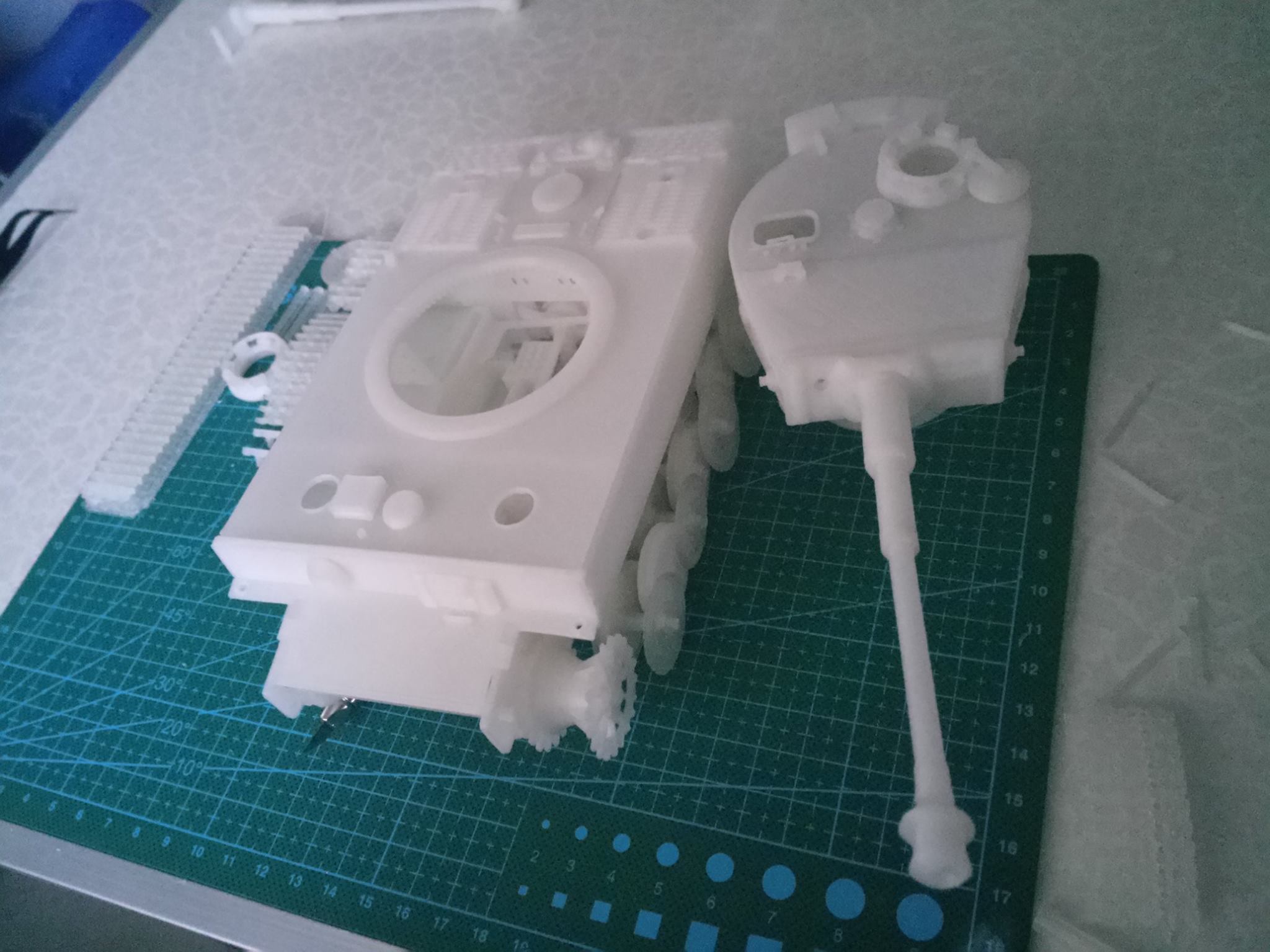 Tự thiết kế và tạo mẫu 3D mô hình xe tăng