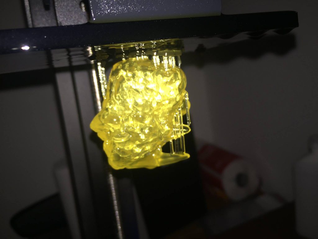 in mô hình quái vật từ Zbrush với máy DLP resin
