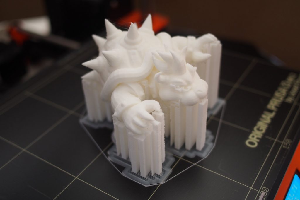 Cần gì in 3D màu khi bạn có chút khiếu tô mầu nhỉ?